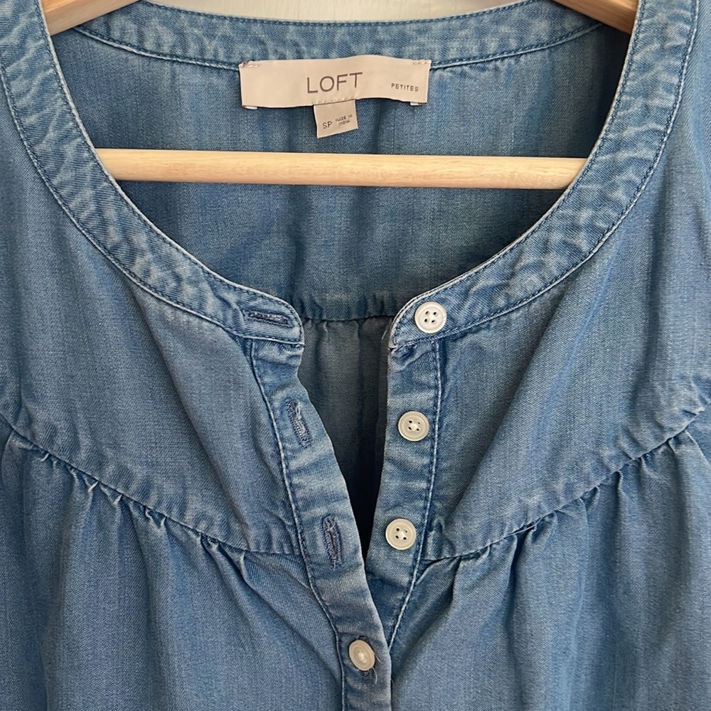 Loft Chambray Ruffle Sleeve half button down SP - Picture 2 of 4